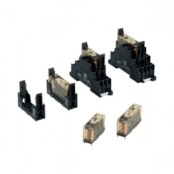 Relais mit zwangsgeführten Kontakten RF1V und RF2V